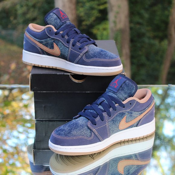 Air Jordan 1 Low Denim - Picture 10 of 16